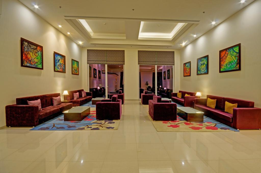 รีเจนตา เซ็นทรัล เฮสเชีย ดาเฮช Hotel Dahej ภายนอก รูปภาพ