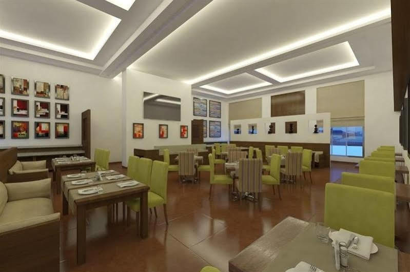 รีเจนตา เซ็นทรัล เฮสเชีย ดาเฮช Hotel Dahej ภายนอก รูปภาพ